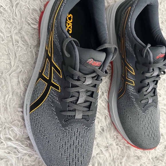 ASICS GT-1000 Size 12.5 Like New! - Picture 10 of 10